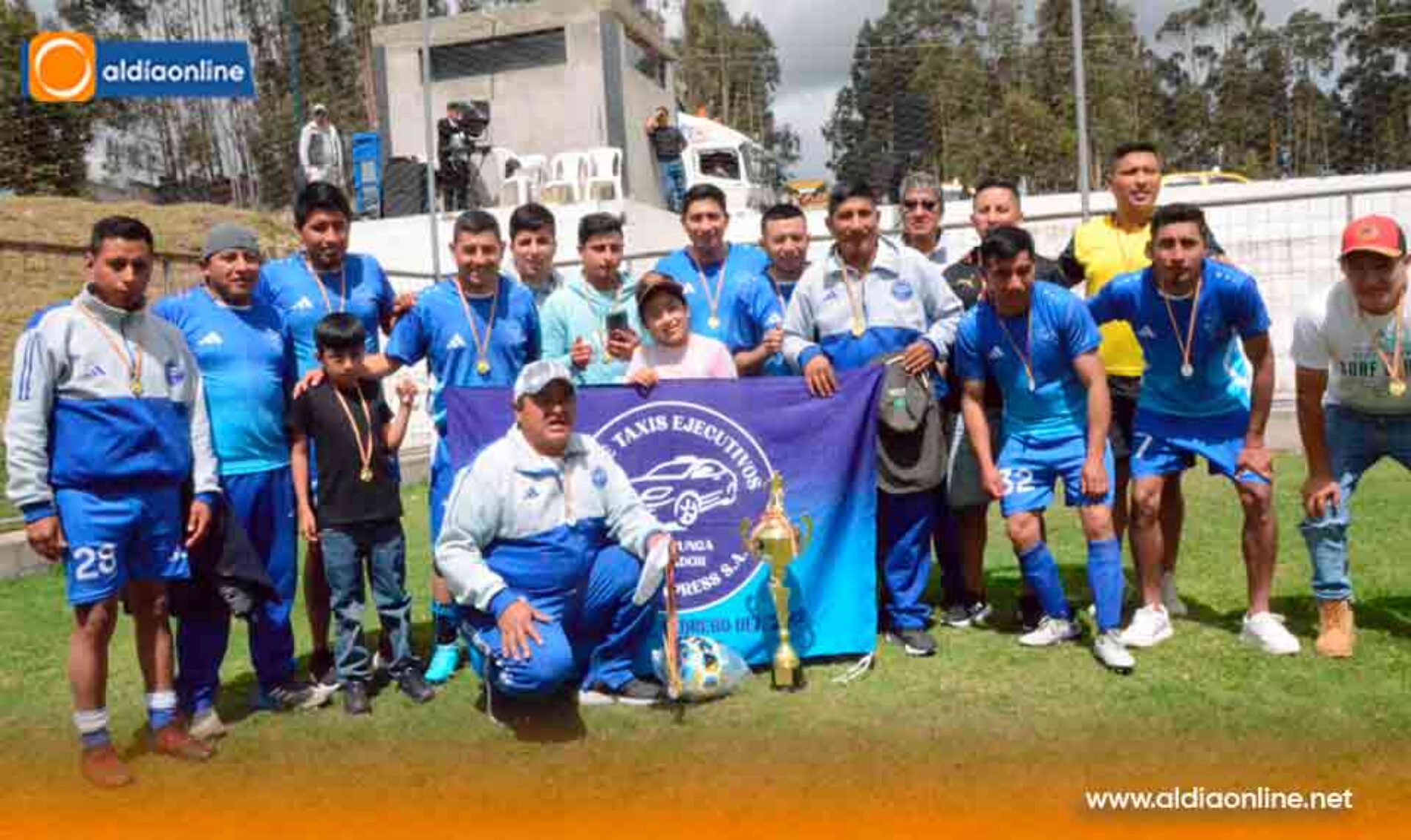 EXAEXPRESS SE CORONA CAMPEÓN DEL  TORNEO DE TAXI EJECUTIVO DE  LATACUNGA, ORGANIZADO  POR EL CIEDES  (Videos)