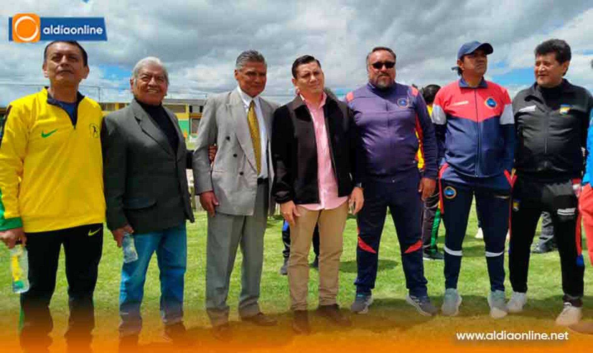 MINISTRA DE EDUCACIÓN Y DEPORTES HIZO ENTREGA ESTADIO DE LIGA CANTONAL DE SAQUISILÍ REPOTENCIADO (Video)