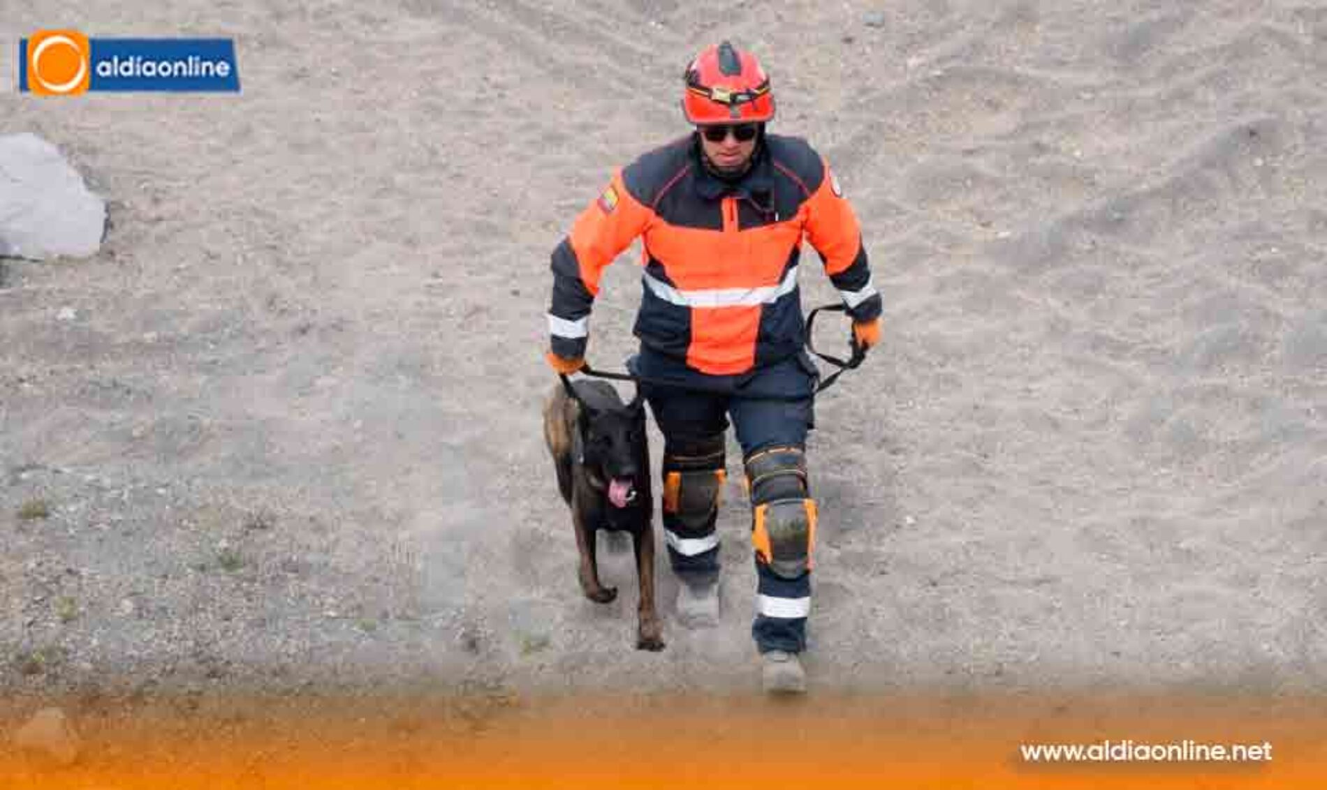 RESCATISTAS Y EL CAN “ARES” DEMOSTRARON SU EFICACIA SIMULACRO NACIONAL ANTE POSIBLE ERUPCIÓN DEL COTOPAXI
