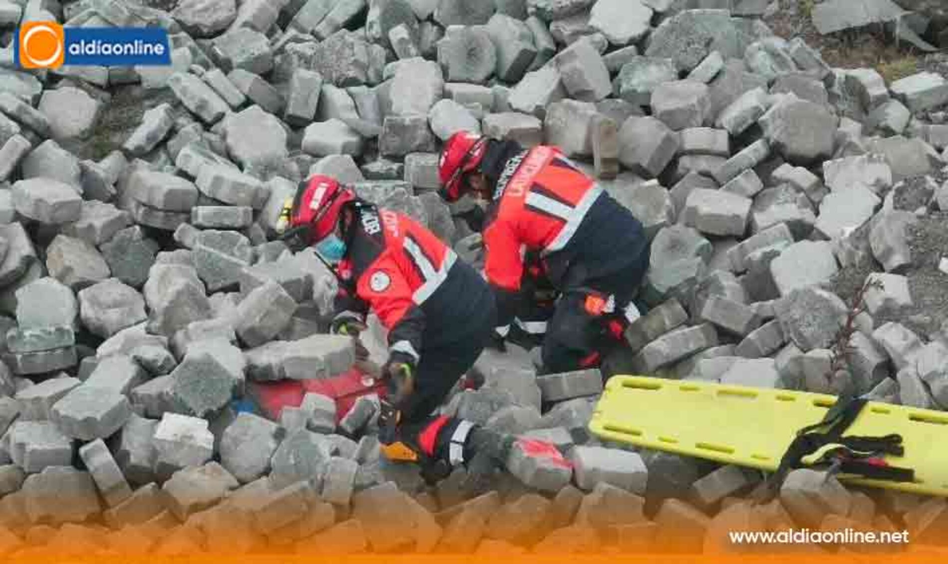 RESCATISTAS Y EL CAN “ARES” DEMOSTRARON SU EFICACIA SIMULACRO NACIONAL ANTE POSIBLE ERUPCIÓN DEL COTOPAXI