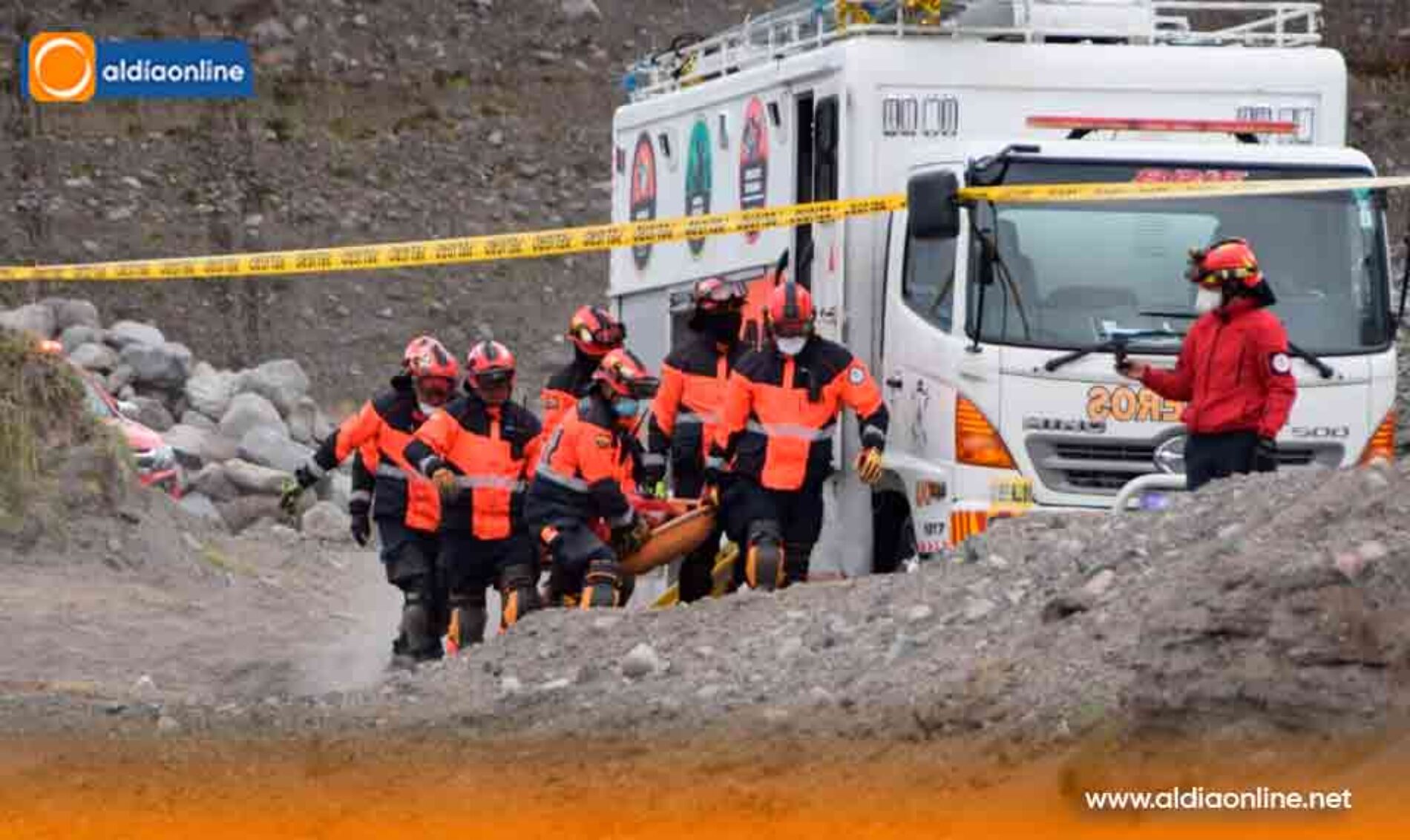 RESCATISTAS Y EL CAN “ARES” DEMOSTRARON SU EFICACIA SIMULACRO NACIONAL ANTE POSIBLE ERUPCIÓN DEL COTOPAXI