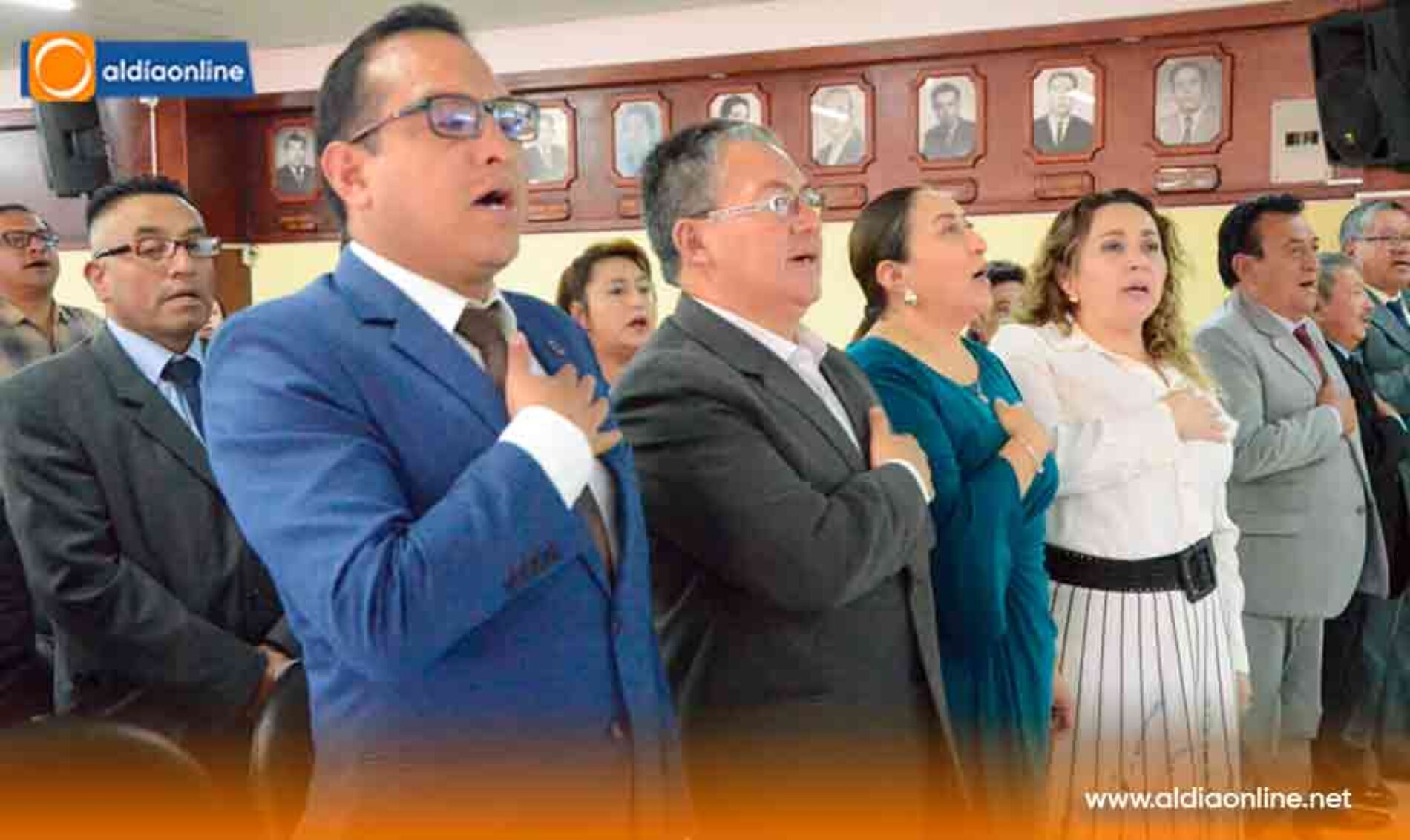 EL SINDICATO DE CHOFERES DE COTOPAXI CELEBRÓ 101 AÑOS DE Y RINDIÓ HOMENAJE A SUS COMPAÑEROS EN SU DÍA CLÁSICO (Video)