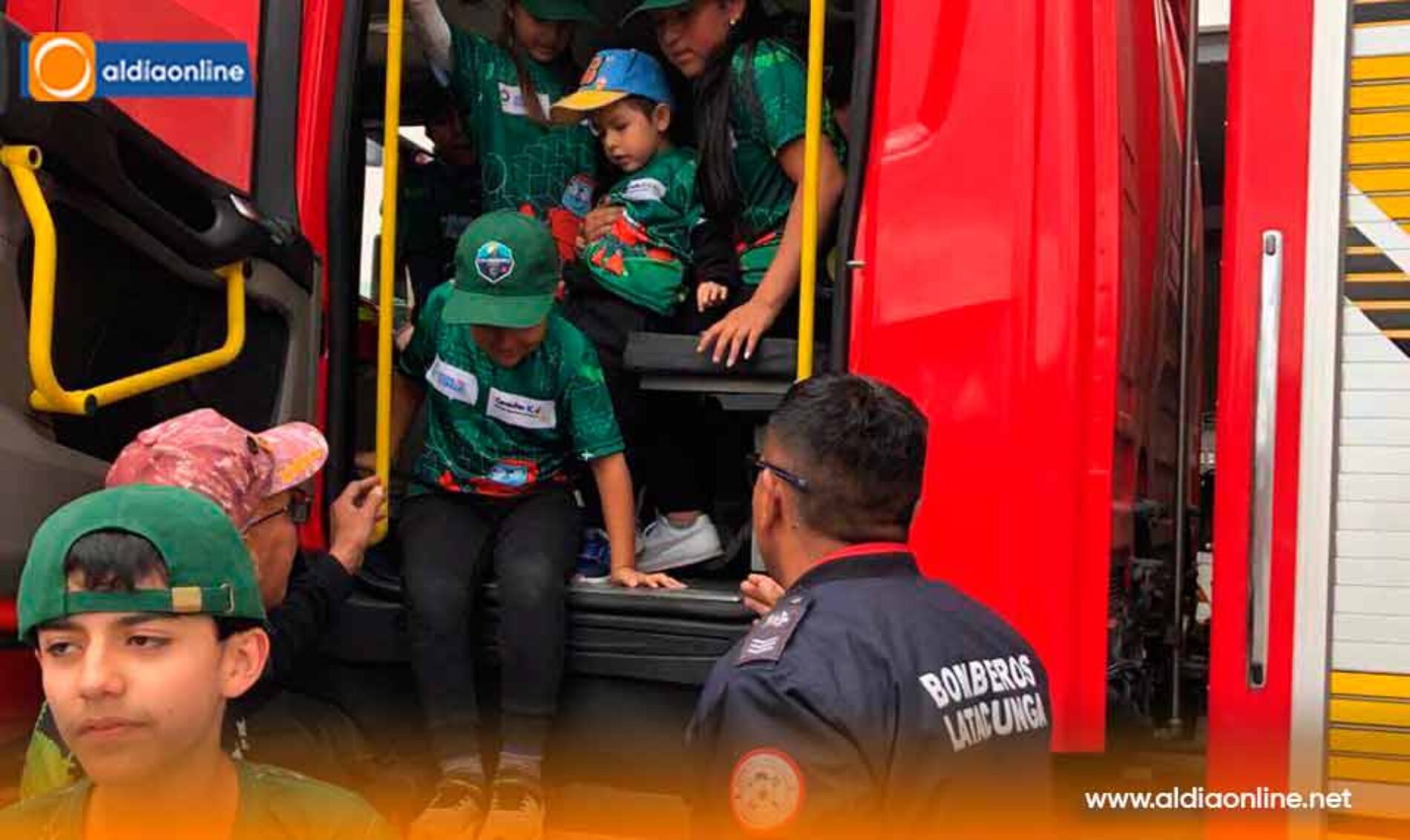 BOMBEROS DE LATACUNGA FORTALECEN LA CULTURA DE PREVENCIÓN CON VISITA DE NIÑOS DE YOUNG ENGINEERS