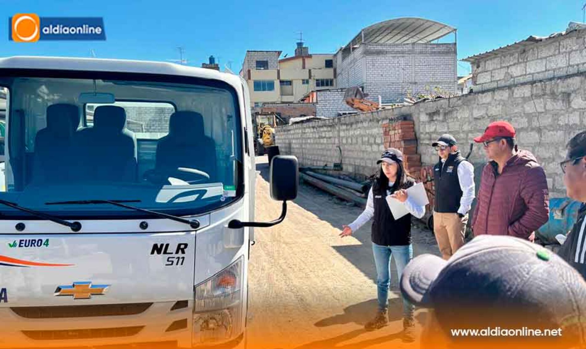 GADMIC SAQUISILÍ  INCORPORÓ UN NUEVO CAMIÓN PARA EL DEPARTAMENTO DE AGUA POTABLE Y ALCANTARILLADO