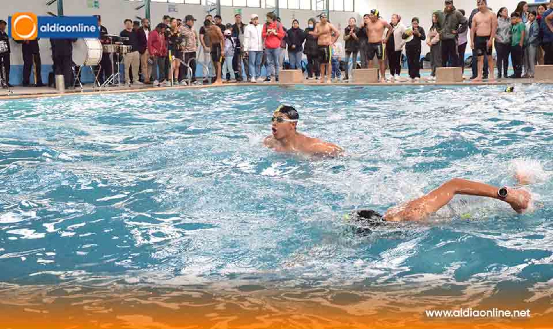 LA PISCINA MUNICIPAL VUELVE A LA VIDA Y ABRE SUS PUERTAS PARA LATACUNGA