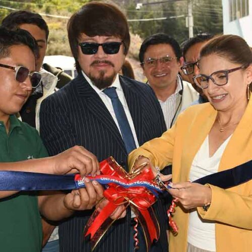 NUEVOS EQUIPOS DE LABORATORIO FORTALECEN LA FACULTAD DE CIENCIAS AGROPECUARIAS EN LA UTC