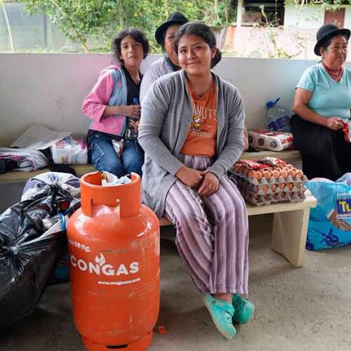 PREFECTURA DE COTOPAXI ENTREGA AYUDA HUMANITARIA A FAMILIAS AFECTADAS EN ZAMORA CHINCHIPE