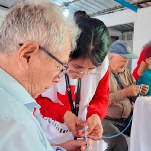 CRUZ ROJA COTOPAXI PROMOVIÓ EL BIENESTAR DE LAS PERSONAS ADULTAS MAYORES EN LA MANÁ