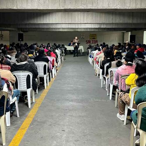 Dirección de Servicios Públicos mantiene diálogo con comerciantes del Centro Comercial Popular El Salto