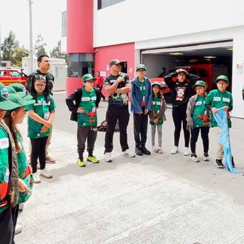 BOMBEROS DE LATACUNGA FORTALECEN LA CULTURA DE PREVENCIÓN CON VISITA DE NIÑOS DE YOUNG ENGINEERS