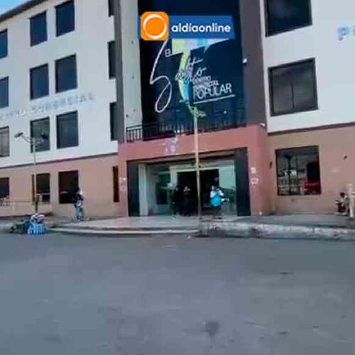 “QUEREMOS RESPETO A NUESTRO GIRO DE NEGOCIO” COMERCIANTES DE EL SALTO DENUNCIAN CONSTRUCCIÓN DE 4 LOCALES EN EL MERCADO CERRADO (Video)