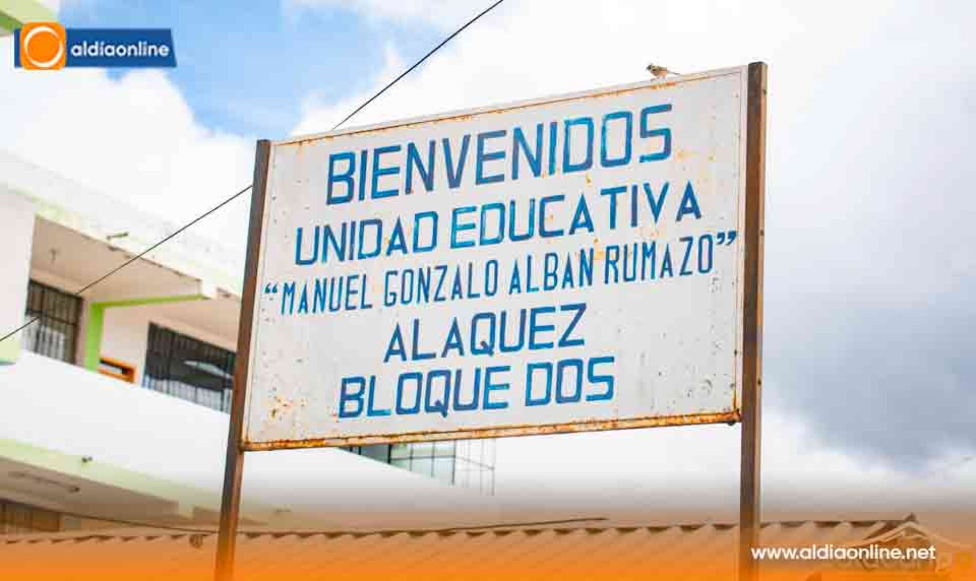 MUNICIPIO DE LATACUNGA CONSTRUIRÁ NUEVO BLOQUE DE AULAS EN LA UNIDAD EDUCATIVA MANUEL GONZALO ALBÁN RUMAZO (Vivdeo)