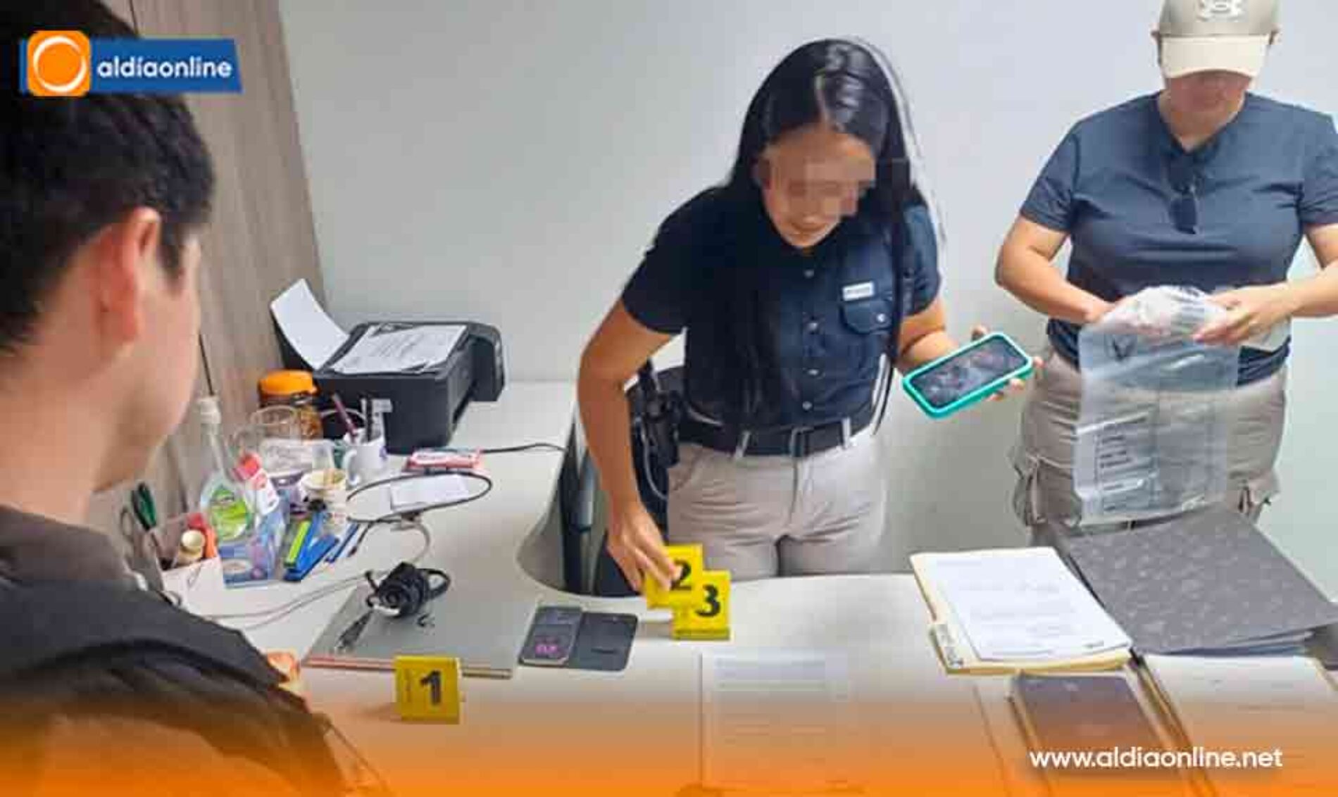 FGE INTERVIENE EL DESPACHO DE UNA FISCAL EN GUAYAQUIL PARA PRESERVAR EVIDENCIA DIGITAL RELACIONADA CON  INVESTIGACIÓN INTERNA
