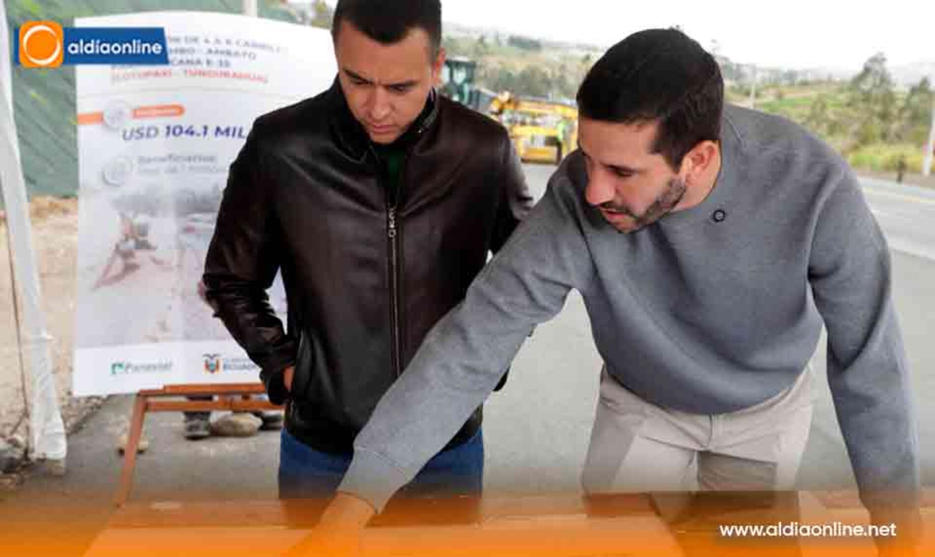 PRESIDENTE NOBOA Y MINISTRO LUQUE   SUPERVISARON EL AVANCE DE LOS  TRABAJOS DE AMPLIACIÓN DE LA  VÍA YAMBO-AMBATO