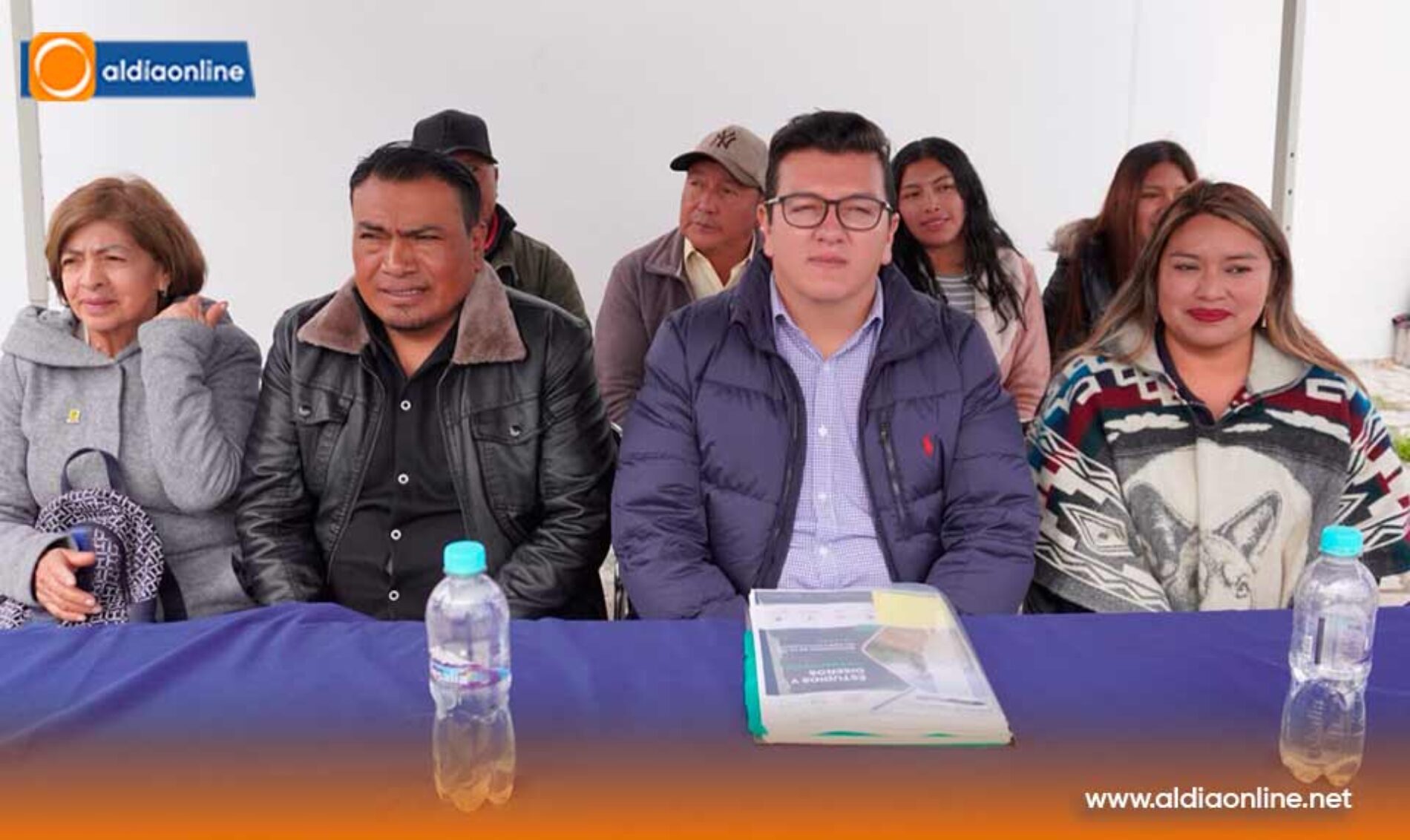 ALCALDÍA DE SALCEDO ENTREGA ESTUDIOS DE ADOQUINADO AL BARRIO SANTO DOMINGO