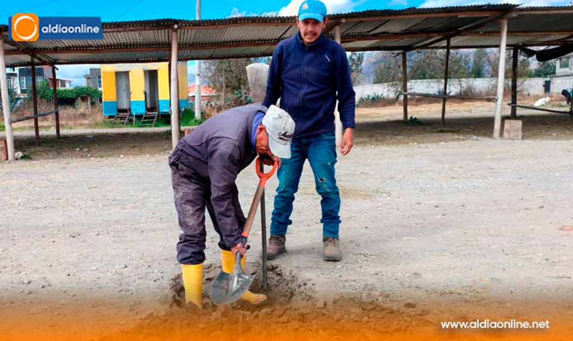 MUNICIPIO DE PUJILÍ REFUERZA EL MANTENIMIENTO DE PLAZAS Y ESPACIOS COMERCIALES DEL CANTÓN