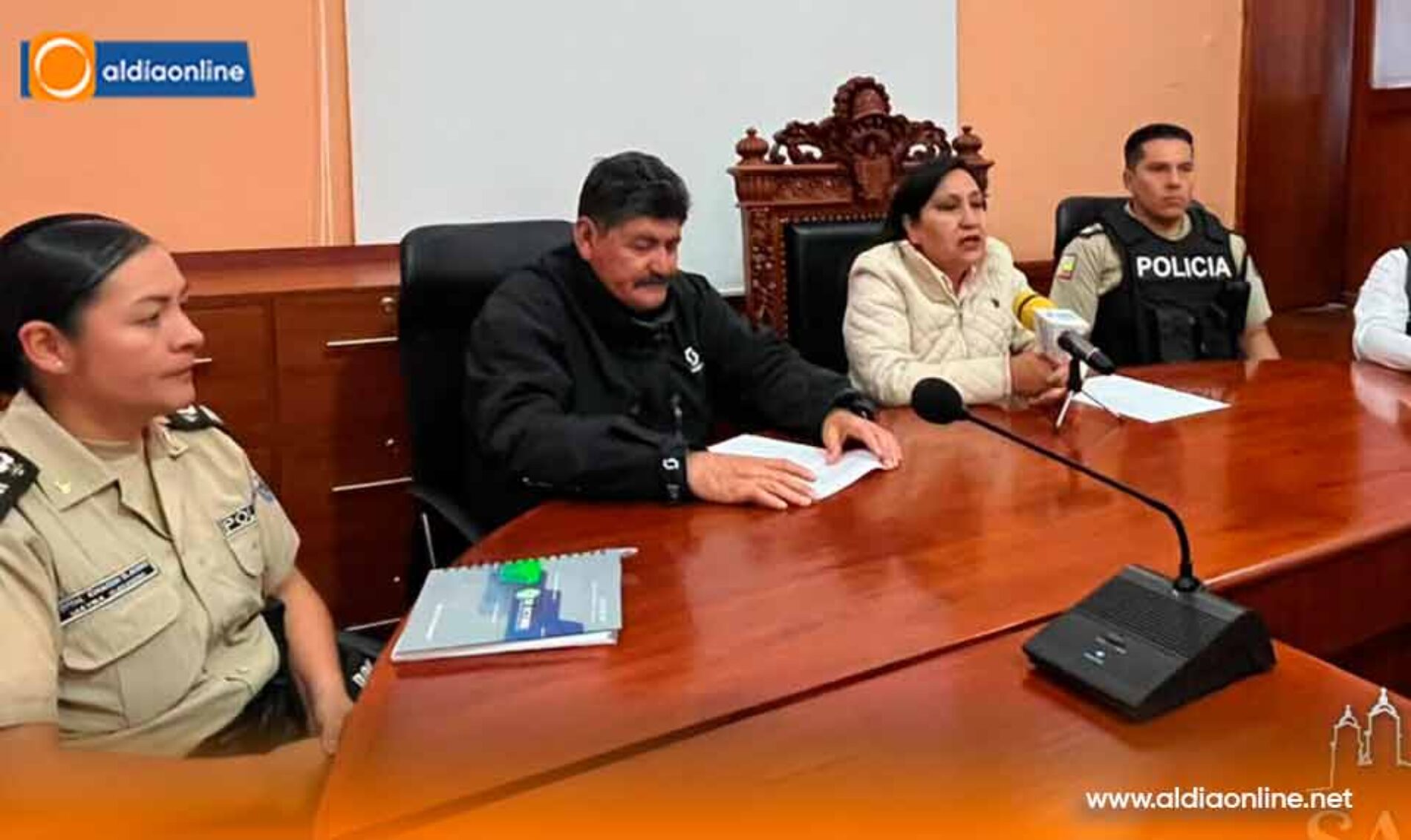SALCEDO SE PREPARA PARA CELEBRAR SUS 107 AÑOS CON GRANDES DESFILES INTERCULTURALES
