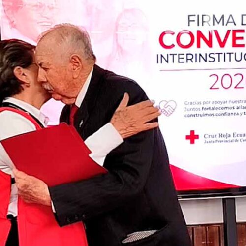 CRUZ ROJA COTOPAXI FORTALECE ALIANZAS ESTRATÉGICAS MEDIANTE LA FIRMA DE CONVENIOS INTERINSTITUCIONALES