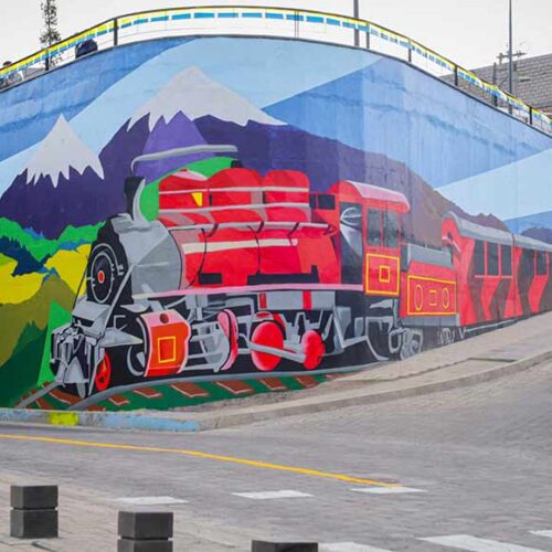 LATACUNGA INAUGURA EL BOULEVARD DE LA ESTACIÓN
