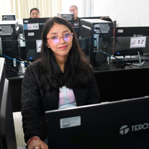 EXISTEN CUPOS DISPONIBLES PARA LA SEGUNDA POSTULACIÓN EN LA UTC