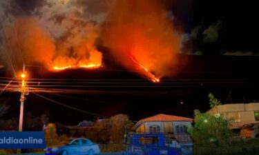 INCENDIO EN EL CERRO PUTZALAHUA SERÍA PROVOCADO Y OBLIGA A INTENSIFICAR OPERATIVOS DURANTE LA NOCHE