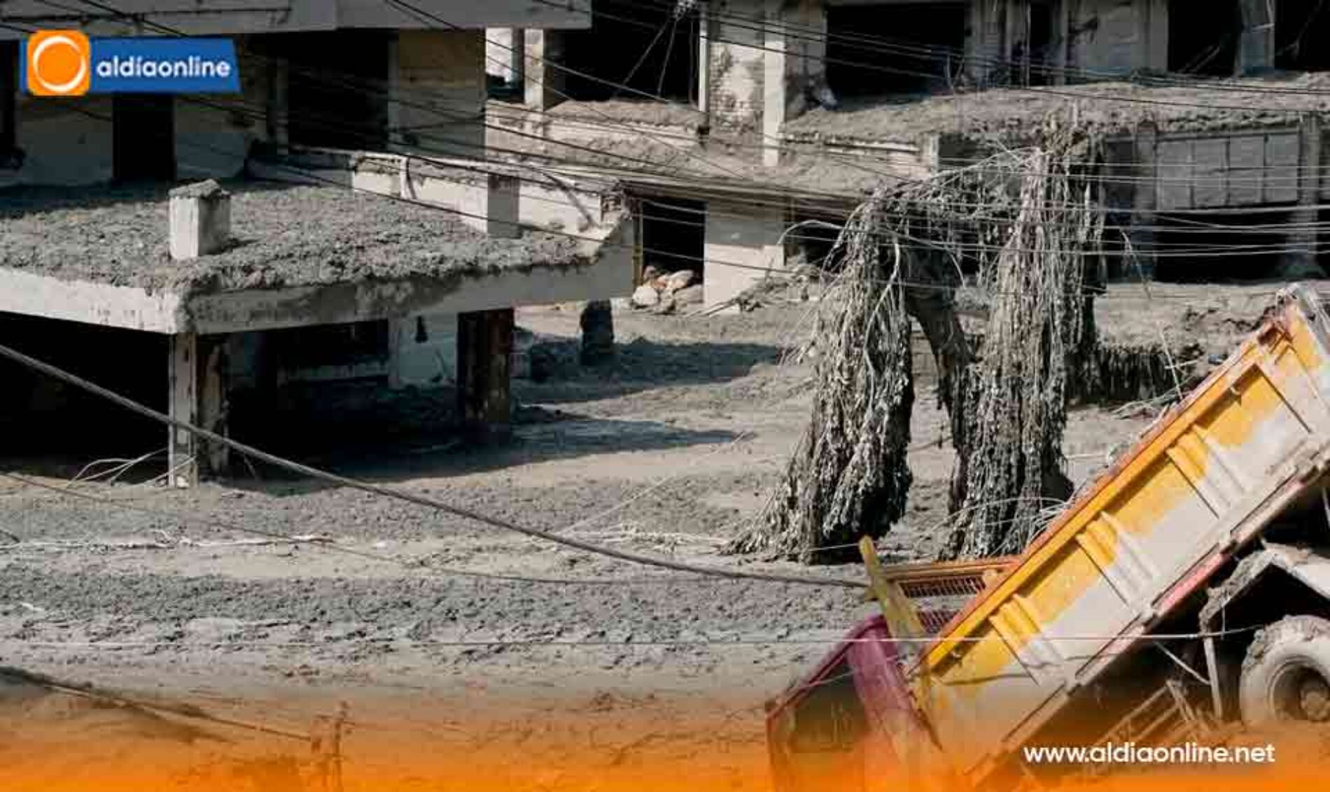 ¡TRAGEDIA EN NEPAL! INUNDACIÓN DEJA MUERTOS Y CASI 400 DESAPARECIDOS EN LA FRONTERA CON CHINA (Video)
