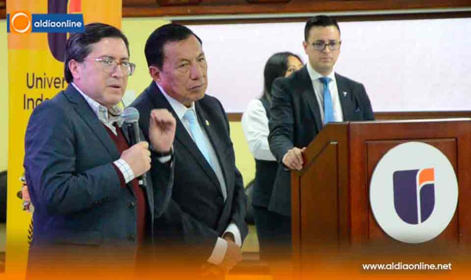 U. INDOAMÉRICA IMPULSÓ FORO ACADÉMICO “DESARROLLO SUSTENTABLE Y SOSTENIBLE DE LA CIUDAD DE LATACUNGA” (Videos)
