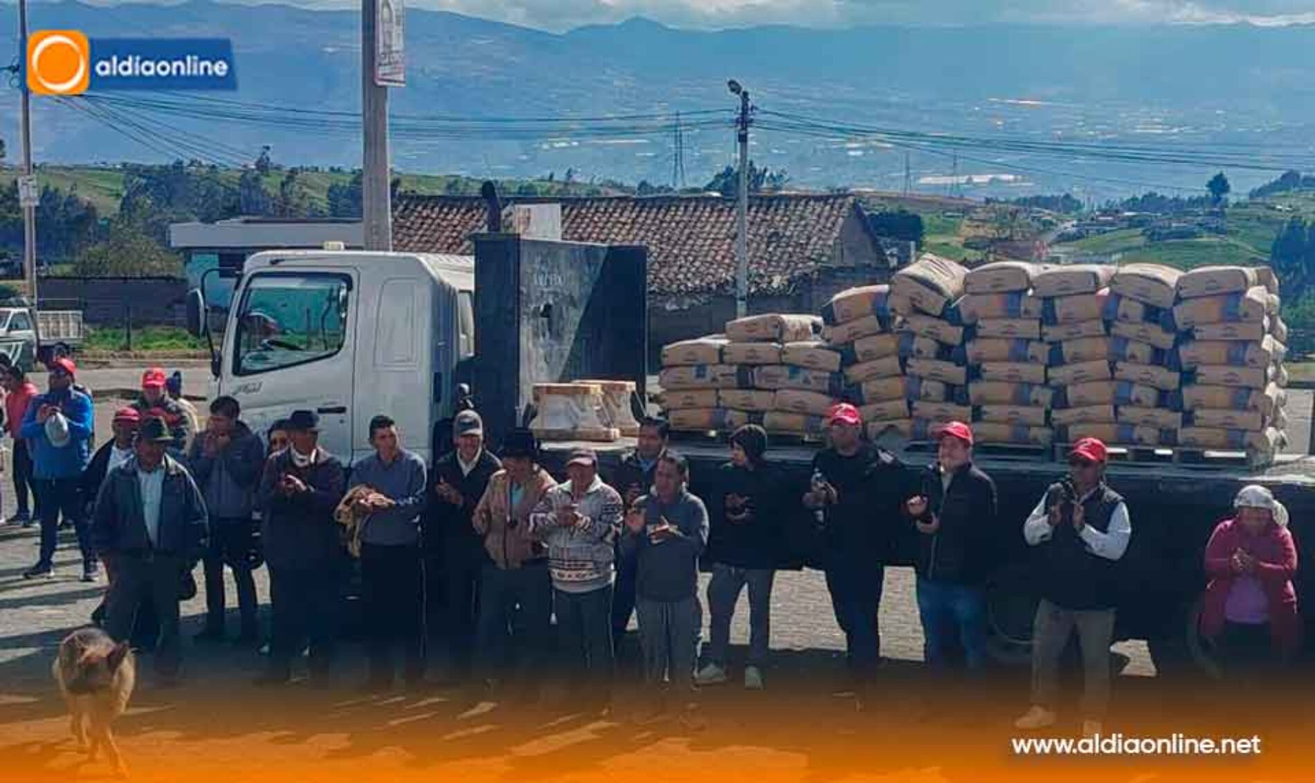 FECOS ENTREGA MATERIALES PARA FORTALECER ESPACIOS DEPORTIVOS Y COMUNITARIOS DE PAPAHURCO