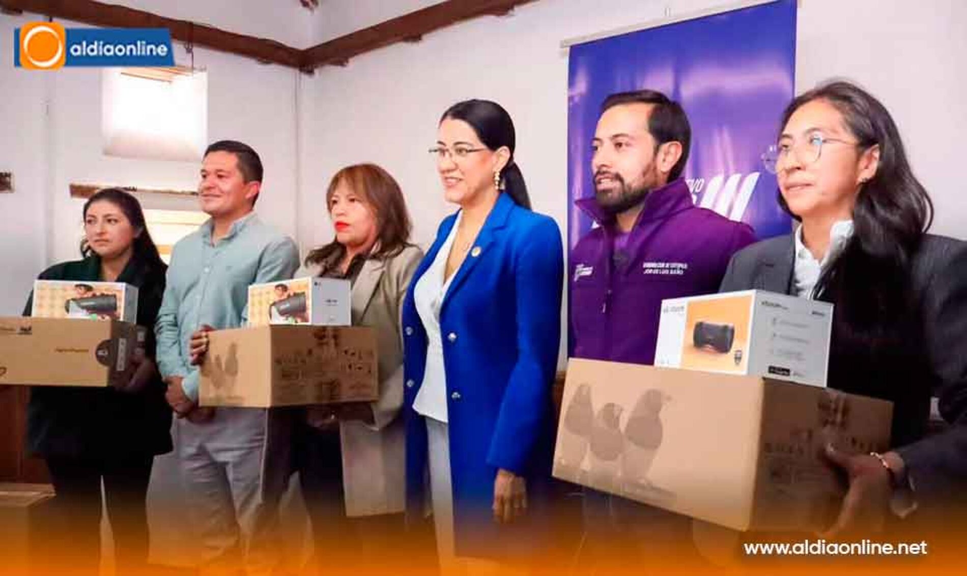 PUJILÍ Y SAQUISILÍ RECIBEN EQUIPAMIENTO TECNOLÓGICO PARA FORTALECER LA EDUCACIÓN