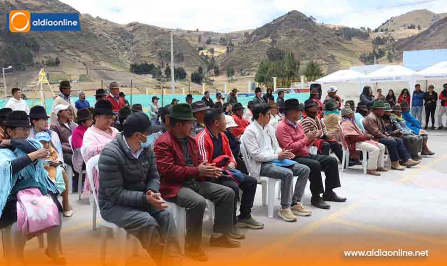 MUNICIPIO DE PUJILÍ IMPULSA NUEVA OBRA EN ZUMBAHUA CON LA CONSTRUCCIÓN DE LA CUBIERTA DE LA PLAZA DE PAPAS AYA UMA