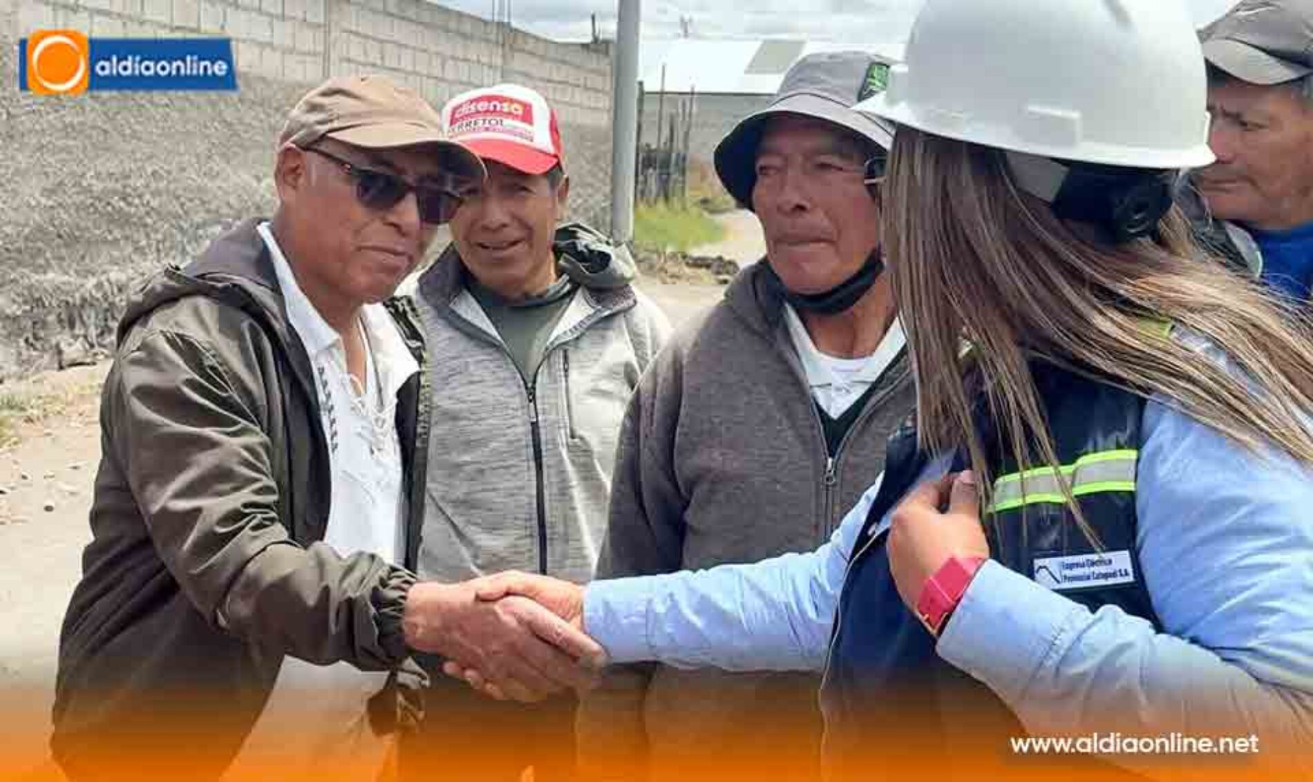 INICIAN TRABAJOS DE ALUMBRADO PÚBLICO EN EL SECTOR LA LIBERTAD, EN GUAYTACAMA
