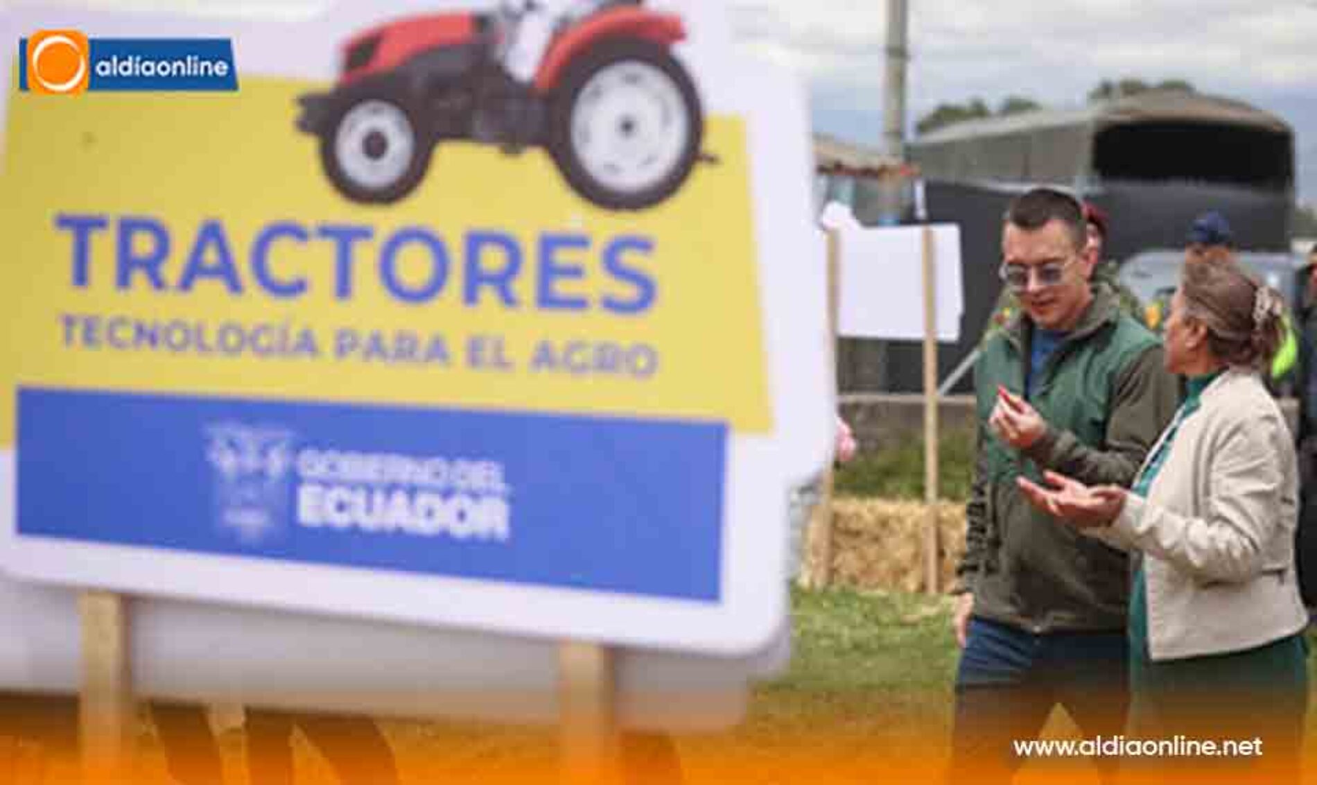 NOBOA ENTREGA TRACTORES, CAMIONETAS, TÍTULOS DE TIERRAS, CRÉDITOS PRODUCTIVOS Y RIEGO A PRODUCTORES DE LA SIERRA CENTRO