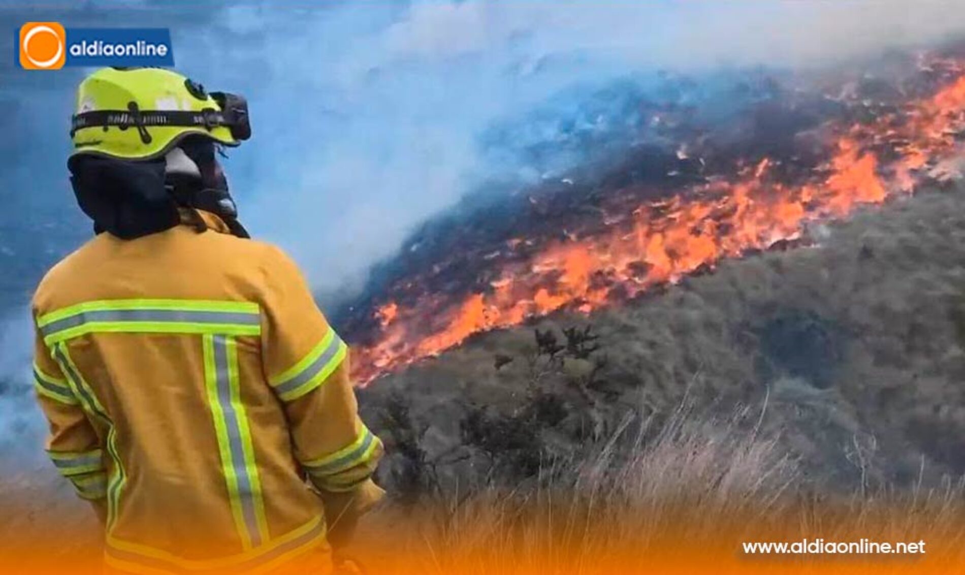 CUERPO DE BOMBEROS DE LATACUNGA ATIENDEN EMERGENCIA EN EL CORAZÓN DE LOS ILINIZAS