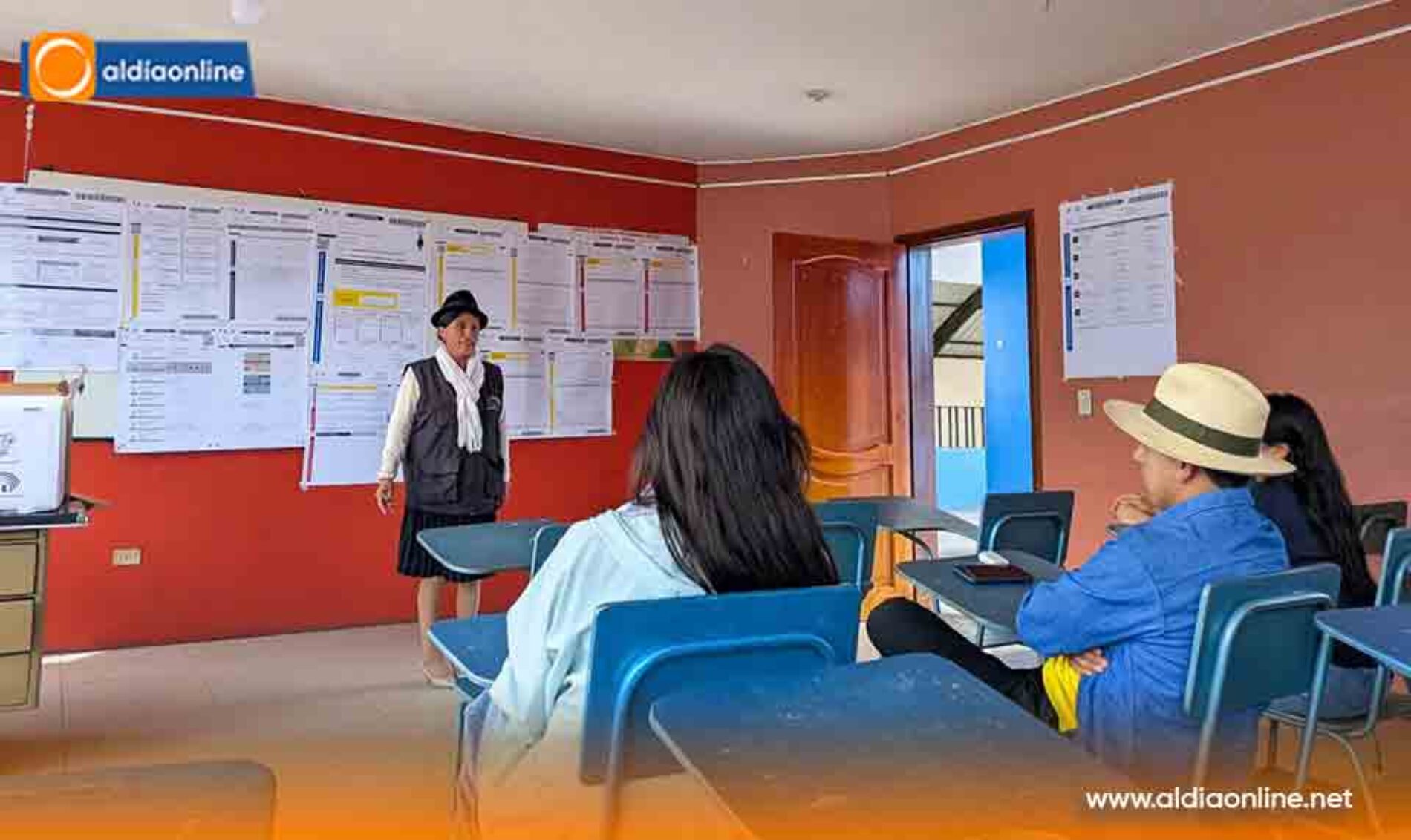 CAPACITACIÓN A MIEMBROS DE JUNTAS RECEPTORAS DEL VOTO AVANZA EN COTOPAXI