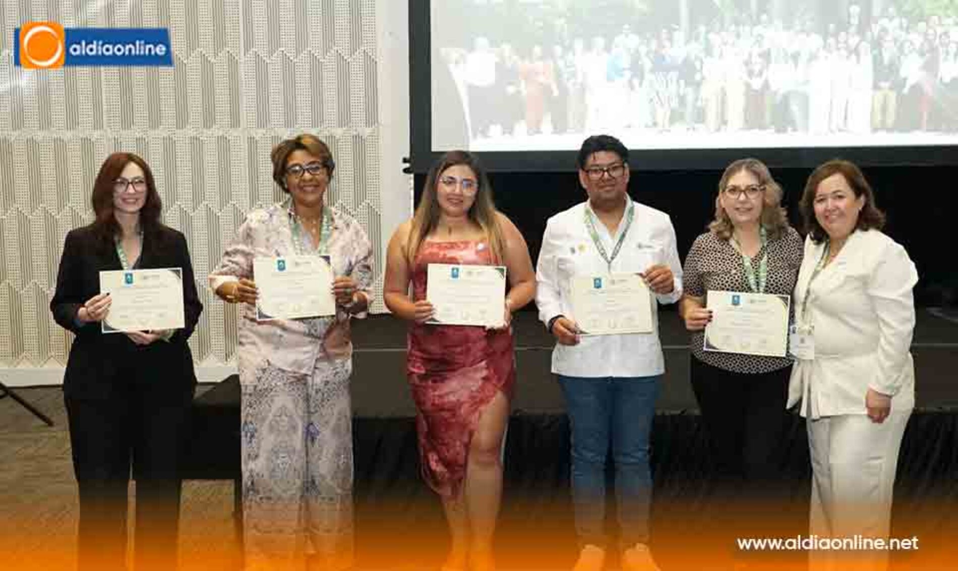 DIRECCIÓN DE COMUNICACIÓN DE LA UTC OBTIENE PRIMER LUGAR REGIONAL “VISIBILIDAD DE LA EXCELENCIA ACADÉMICA”