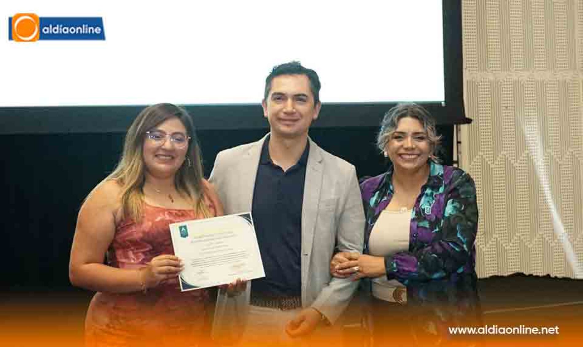 DIRECCIÓN DE COMUNICACIÓN DE LA UTC OBTIENE PRIMER LUGAR REGIONAL “VISIBILIDAD DE LA EXCELENCIA ACADÉMICA”