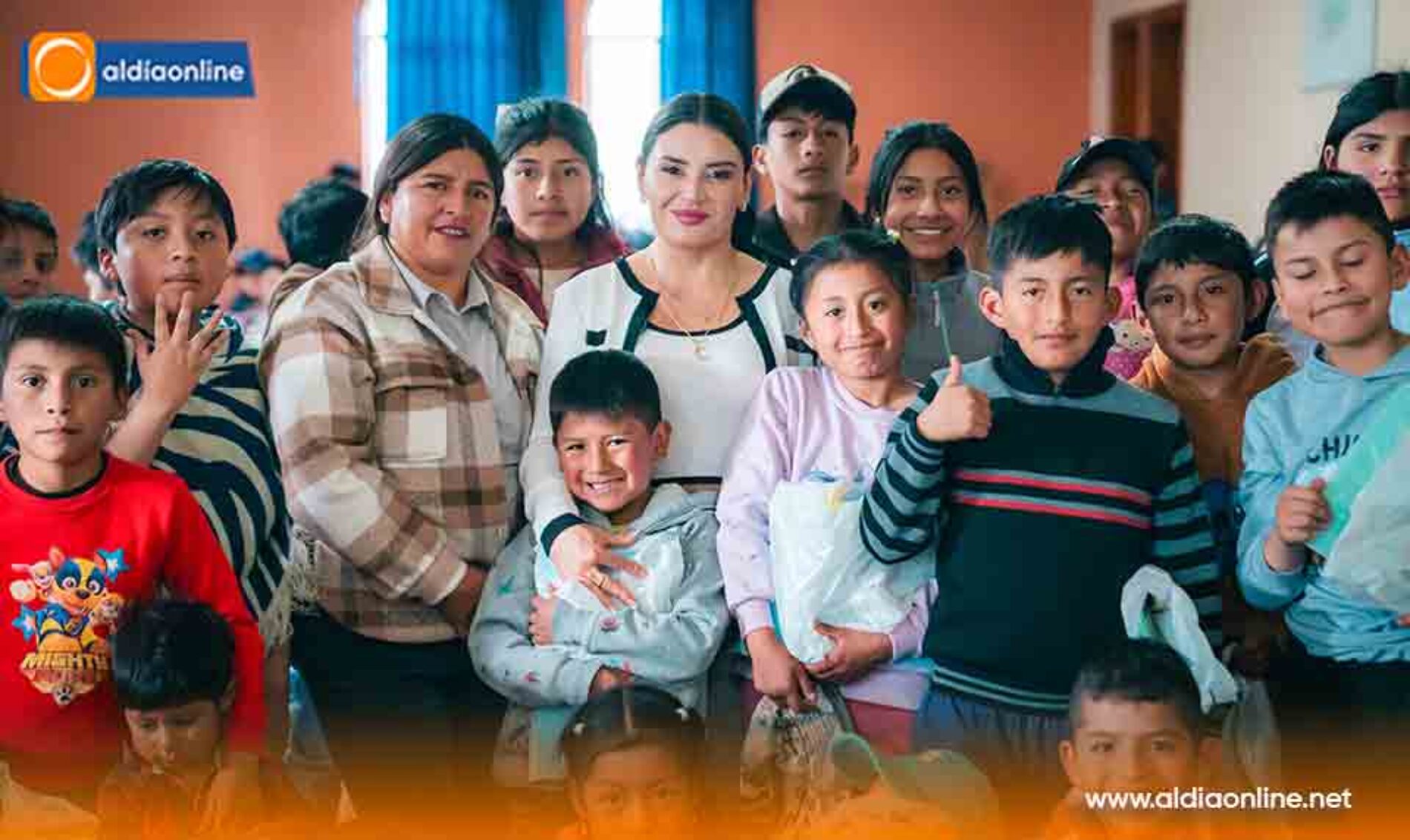 EL PATRONATO MUNICIPAL DE LATACUNGA ENTREGÓ MÁS DE 1.500 KITS ESCOLARES EN LAS 10 PARROQUIAS RURALES DEL CANTÓN