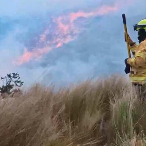 CUERPO DE BOMBEROS DE LATACUNGA ATIENDEN EMERGENCIA EN EL CORAZÓN DE LOS ILINIZAS