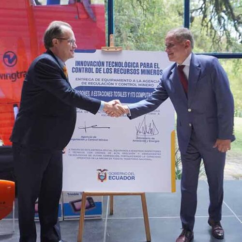 GOBIERNO NACIONAL REFUERZA EL COMBATE EN CONTRA DE LA EXTRACCIÓN ILÍCITA DE MINERALES CON LA ENTREGA DE EQUIPAMIENTO TECNOLÓGICO A LA ARCOM