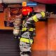 ALARMA EN EL CENTRO DE LATACUNGA: GRASA ACUMULADA PROVOCA CONATO DE INCENDIO EN LOCAL