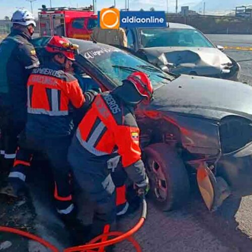 TRES HERIDOS Y UN HOMBRE ATRAPADO TRAS SINIESTRO VIAL EN LA E35  SALACHE–BARBAPAMBA