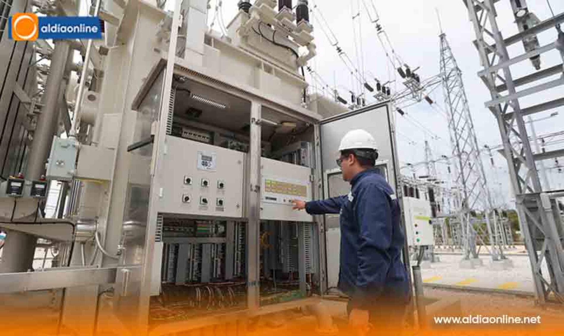 PRESIDENTE DANIEL NOBOA FORTALECE LA TRANSMISIÓN DE ENERGÍA ELÉCTRICA PARA GUAYAQUIL
