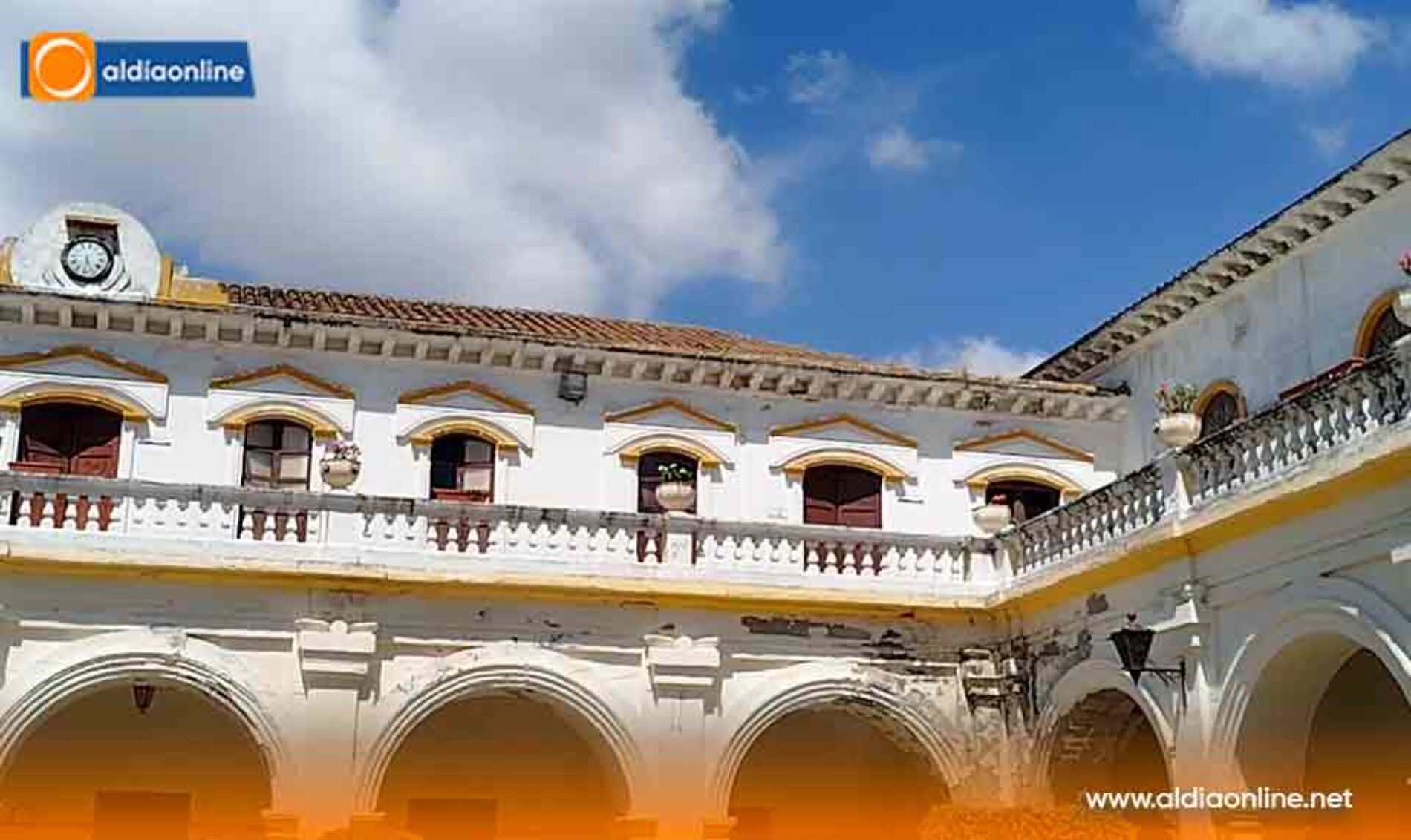 NUEVO RECTOR DEL VICENTE LEÓN ANUNCIA UNA NUEVA ETAPA: INTERNACIONALIZACIÓN, PERTINENCIA ACADÉMICA Y MÁS VÍNCULOS CON EL MUNDO