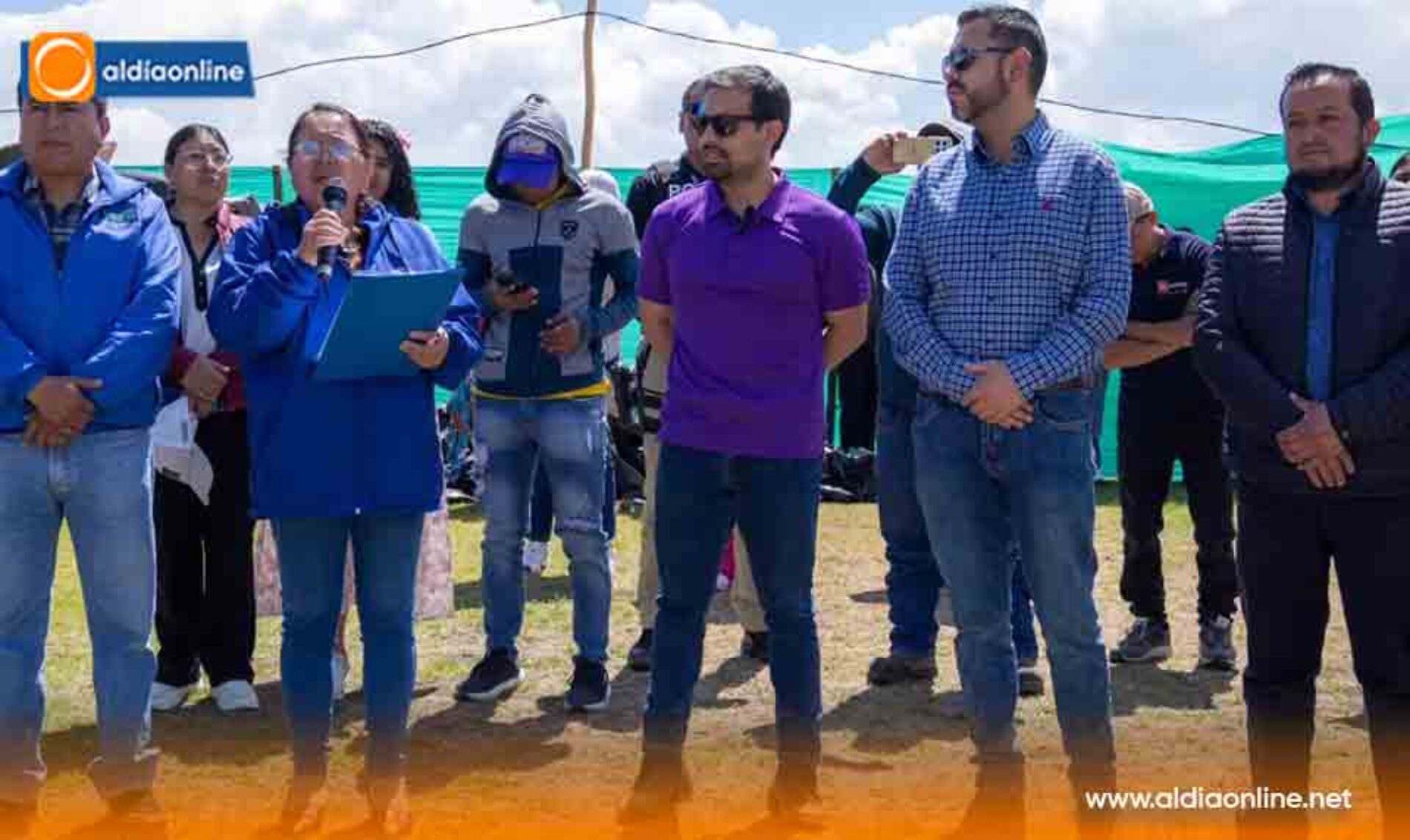 GOBERNADOR DE COTOPAXI COLOCÓ PRIMERA PIEDRA DE NUEVAS AULAS EN LA UNIDAD EDUCATIVA NACIONES UNIDAS DE SAQUISILÍ