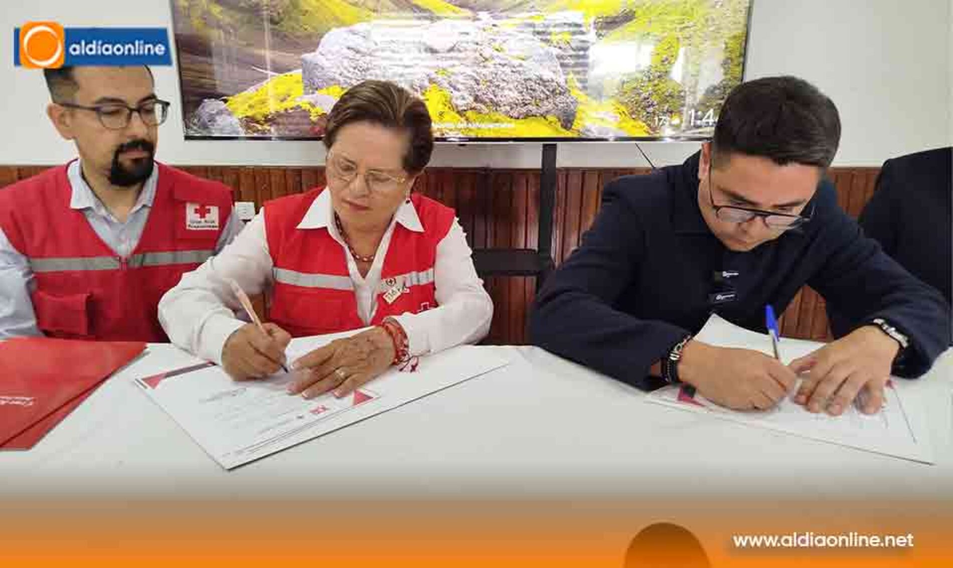CRUZ ROJA COTOPAXI REALIZÓ LA FIRMA DE CONVENIOS DE COOPERACIÓN INTERINSTITUCIONAL