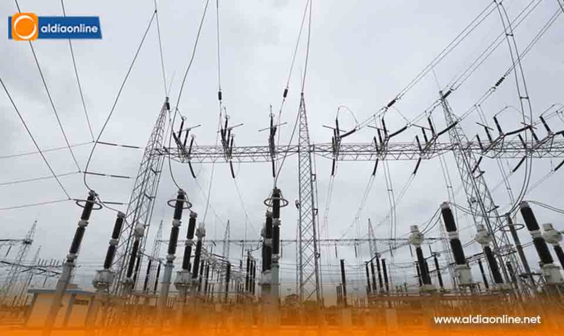 PRESIDENTE DANIEL NOBOA FORTALECE LA TRANSMISIÓN DE ENERGÍA ELÉCTRICA PARA GUAYAQUIL