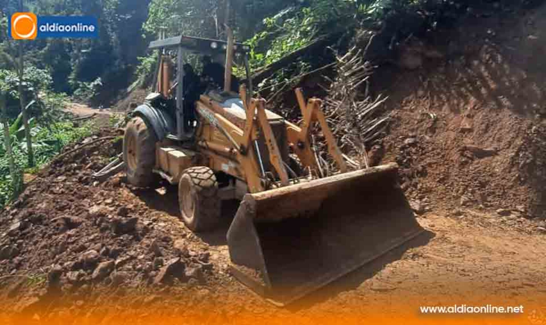 VÍA SAN RAMÓN–AGUAS CALIENTES VUELVE A ESTAR HABILITADA TRAS DERRUMBE