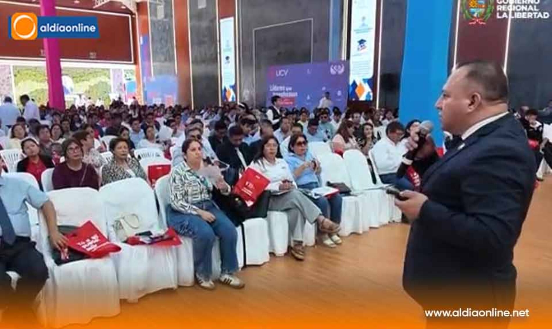 INSTITUTO SUPERIOR UNIVERSITARIO COTOPAXI FORTALECE SU PROYECCIÓN INTERNACIONAL EN CONGRESO SOBRE FORMACIÓN DUAL EN PERÚ