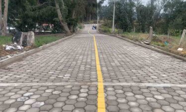 OTRA CALLE ADOQUINADA PARA EL SECTOR LAIGUA DE SANTO DOMINGO EN SAN BUENAVENTURA