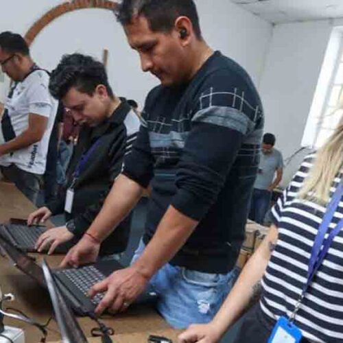 CNE AVANZA EN LA DISTRIBUCIÓN DE KITS TÉCNICOS PARA LAS ELECCIONES 2027
